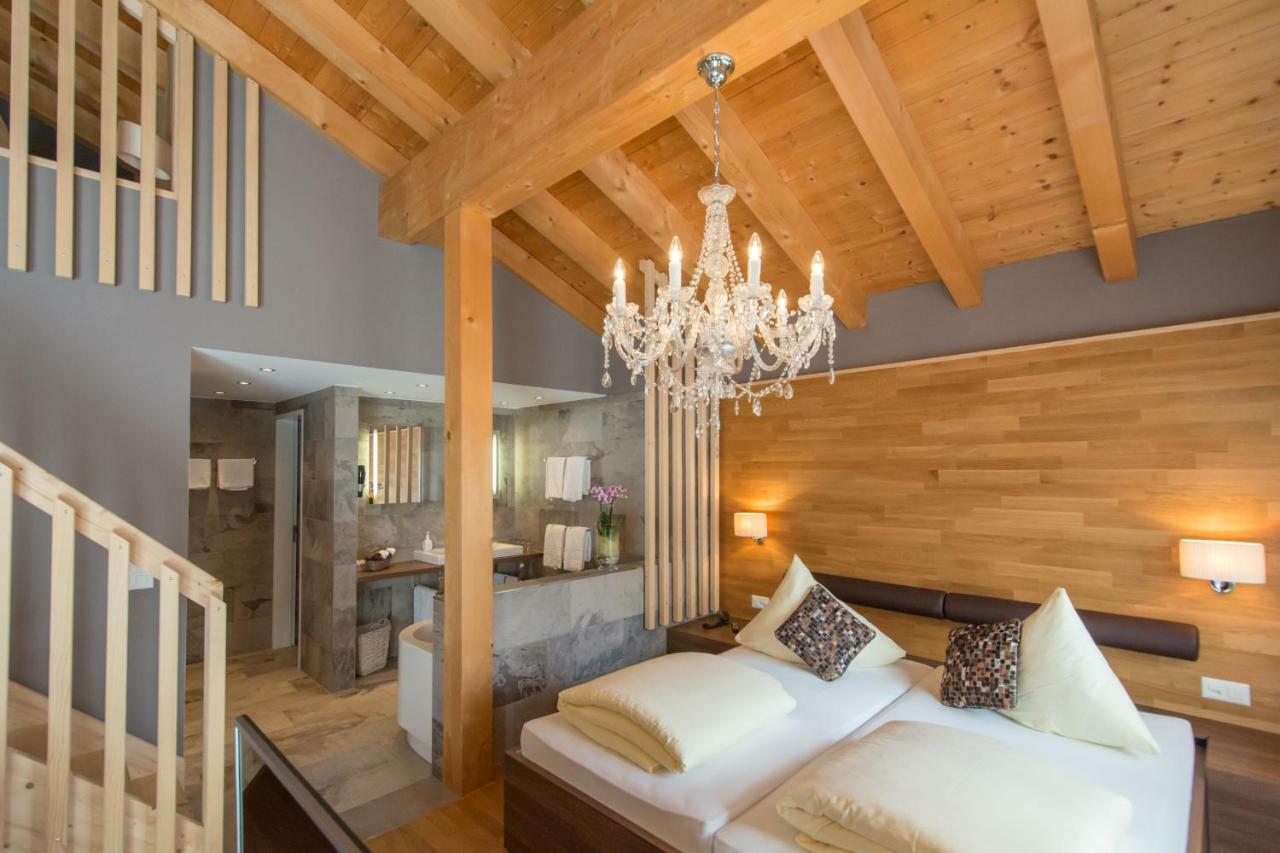 Hotel La Cruna 3*