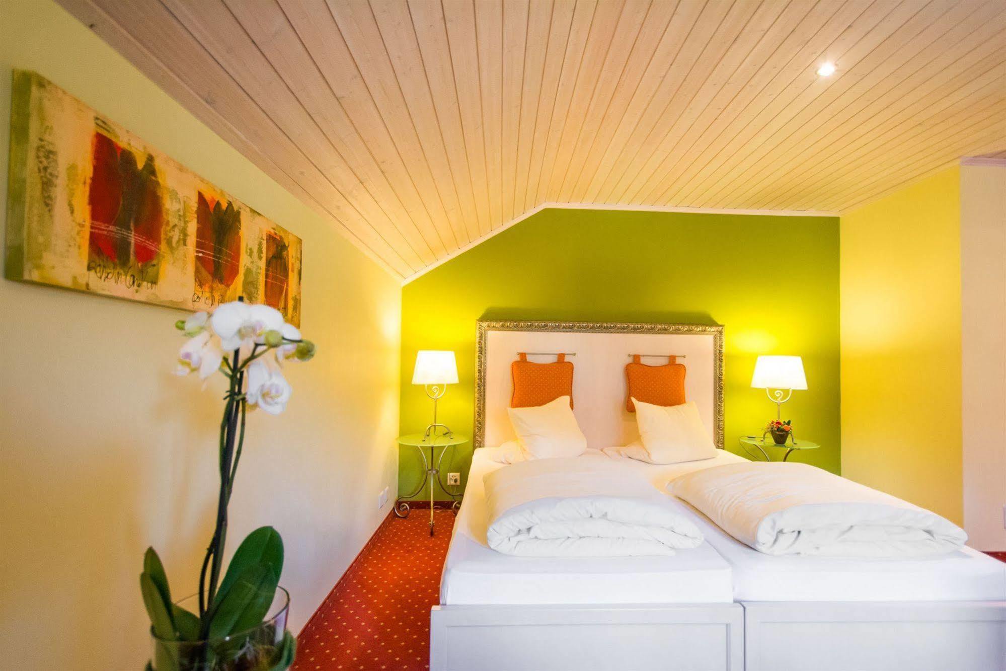 Hotel La Cruna 3*